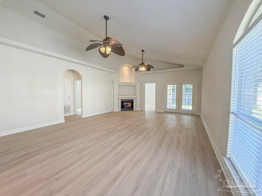6021 Champion Oaks Dr, Pensacola, FL 32526 - #2