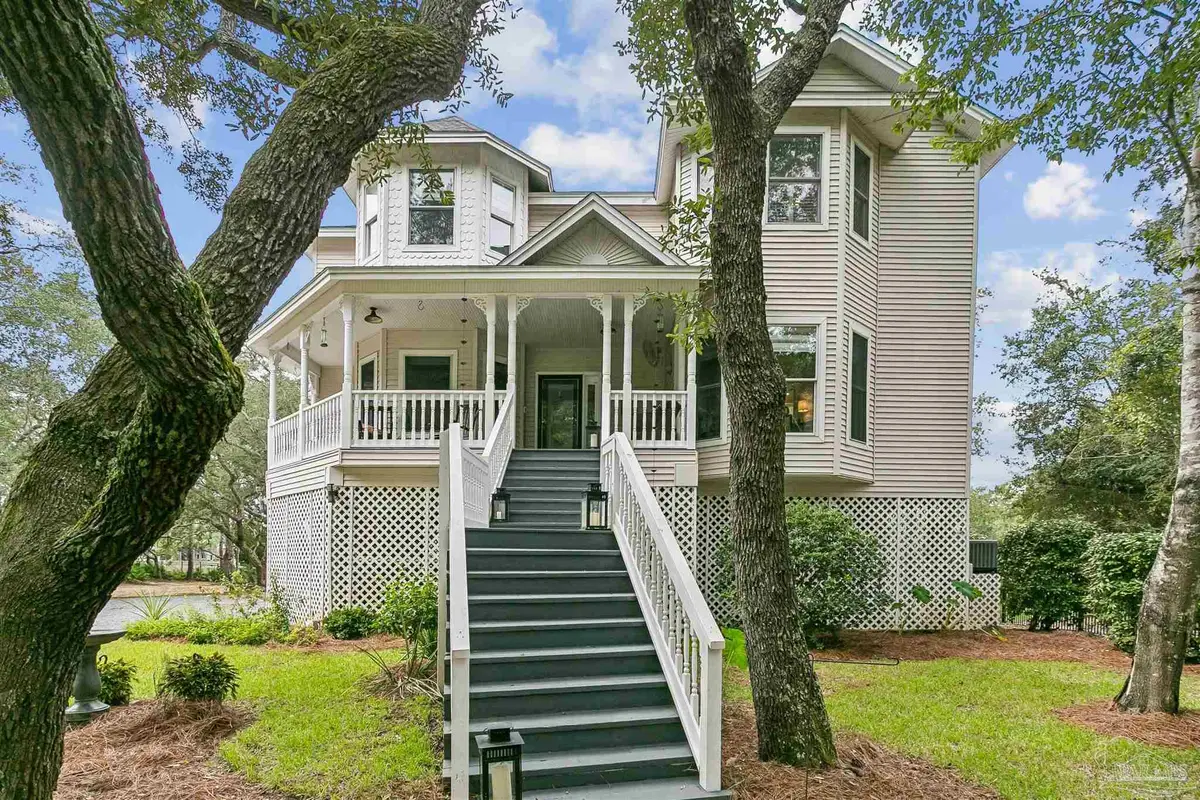 1978 Tanbark Dr, Milton, FL 32583 - #1
