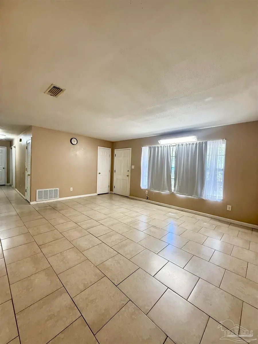1004 Belair Rd, Pensacola, FL 32505 - #2