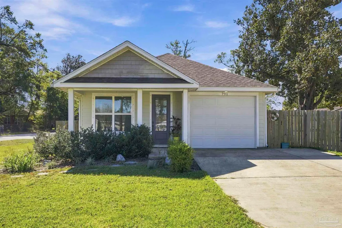 701 W Avery St, Pensacola, FL 32501 - #1