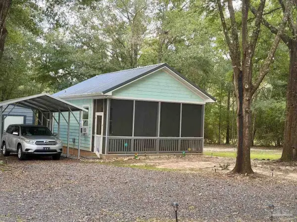 5032 Camp Ground Rd, Milton, FL 32583