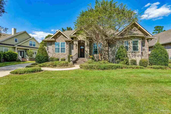 8560 Salt Grass Dr W, Pensacola, FL 32526