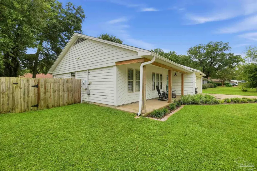 4431 Whisper Dr, Pensacola, FL 32504 - #3