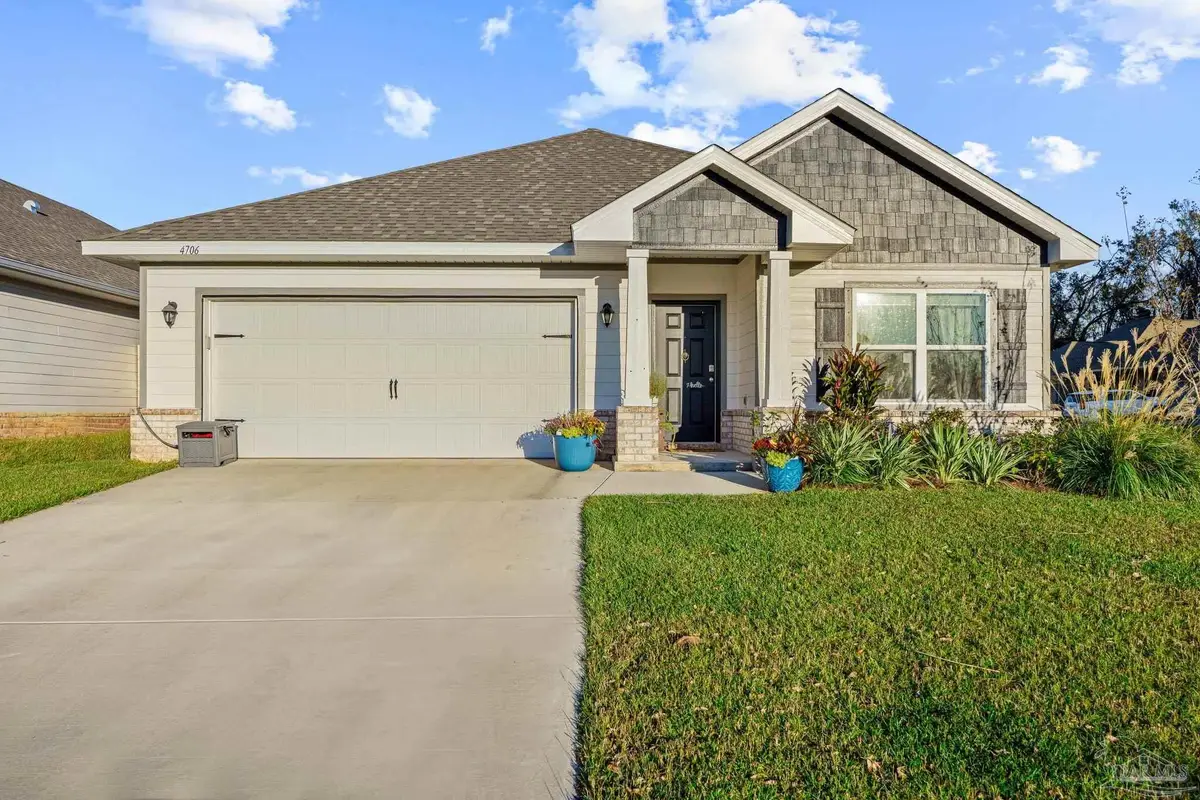 4706 Majestic Palm St, Milton, FL 32571 - #1