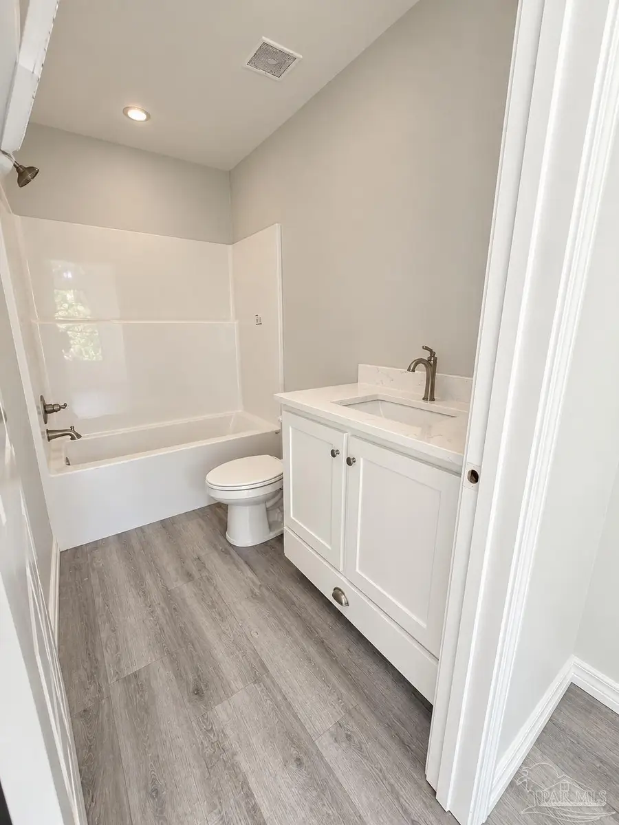 5829 Peachtree St, Milton, FL 32570 - #2