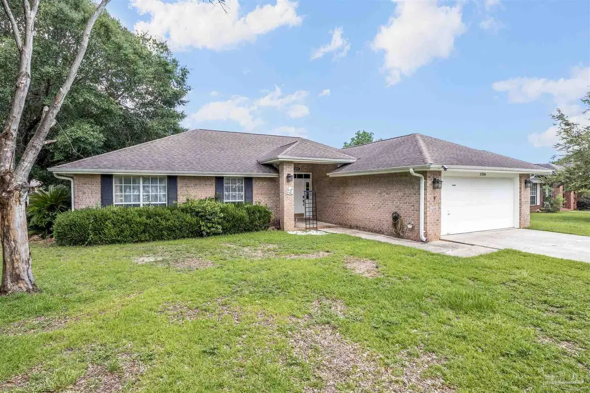 5256 Goshawk Dr, Milton, FL 32570 - #1