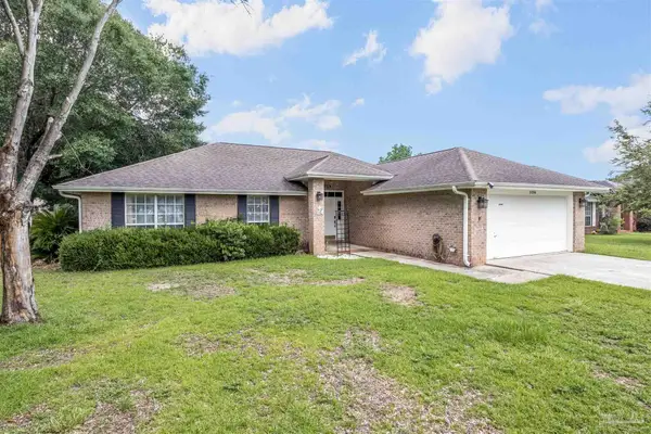 5256 Goshawk Dr, Milton, FL 32570