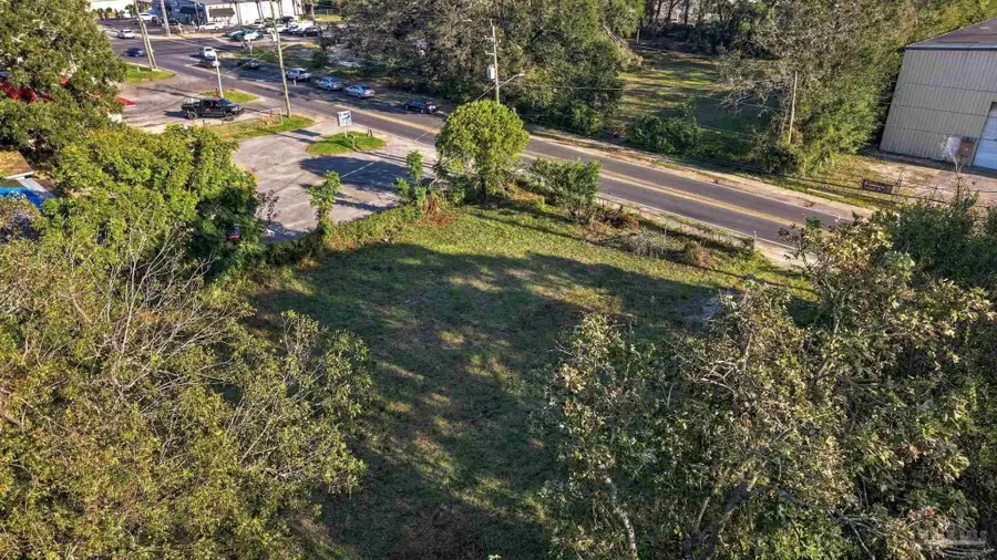 512 Massachusetts Ave, Pensacola, FL 32505 - #2