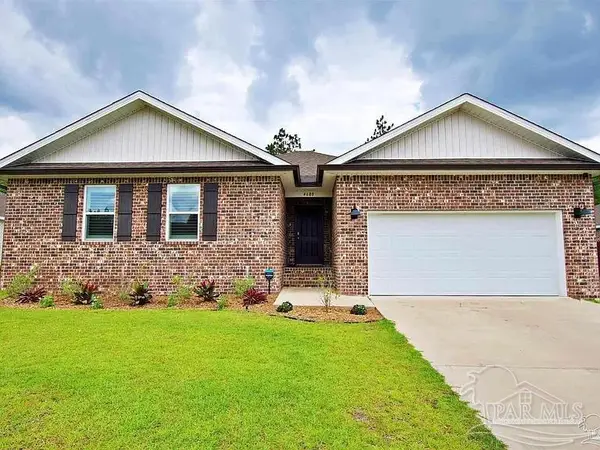 4680 Red Oak Dr, Milton, FL 32583