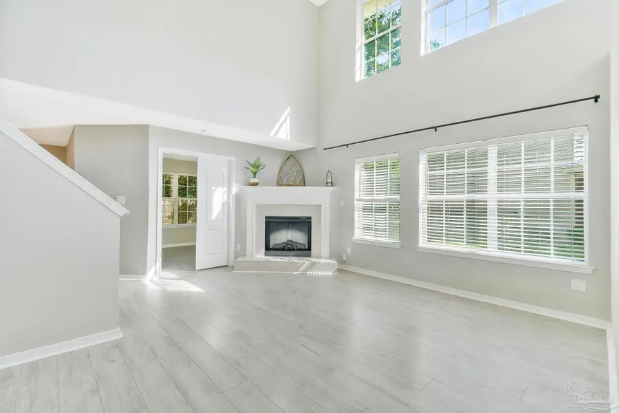 1928 University St, Pensacola, FL 32504 - #2