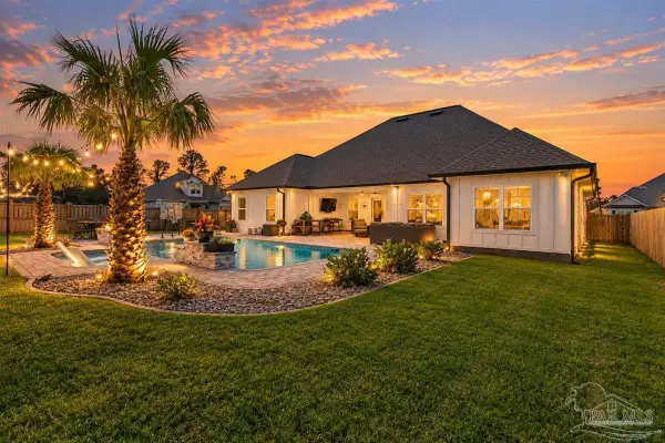 1918 Refuge Cir, Gulf Breeze, FL 32563