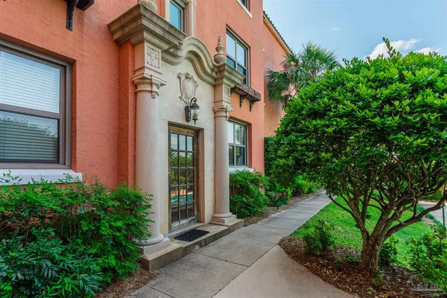 2007 E Gadsden St #205, Pensacola, FL 32501 - #3