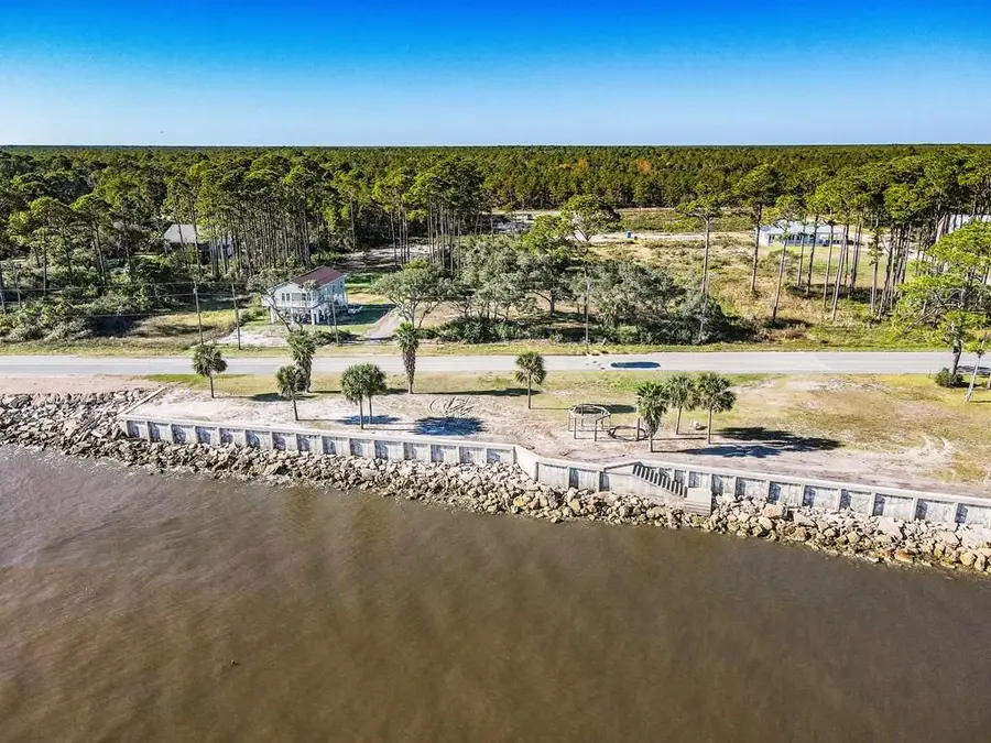 2156 Hwy 98 W, Carrabelle, FL 32322 - Image #2