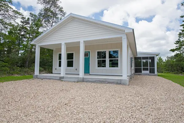 1722 Landing St, Carrabelle, FL 32322