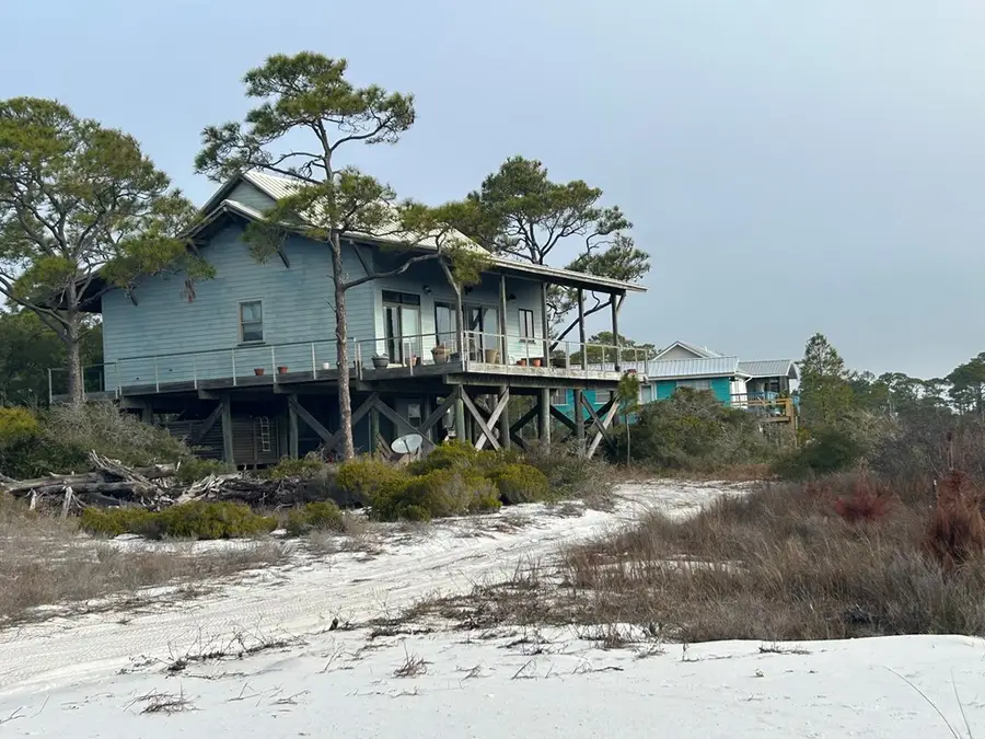 368 Lubbers Ln, Carrabelle, FL 32322 - Image #3