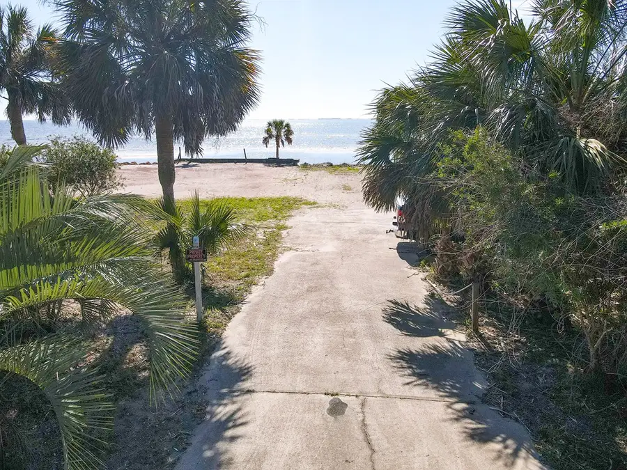 2670 Hwy 98 W, Carrabelle, FL 32322 - Image #2