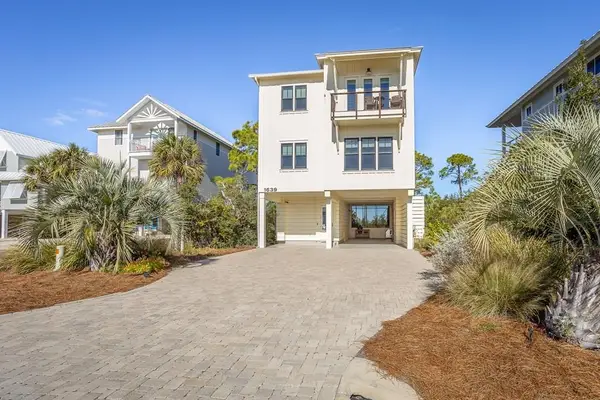 1639 Wayfarers Ct, St. George Island, FL 32328