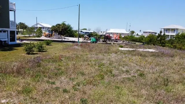 121 15th St, Mexico Beach, FL 32456 - #2