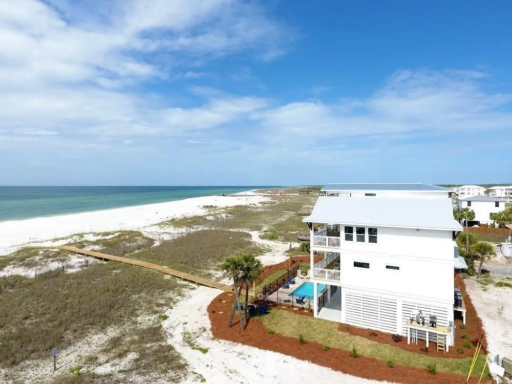 121 S 40th St, Mexico Beach, FL 32456 - Image #1