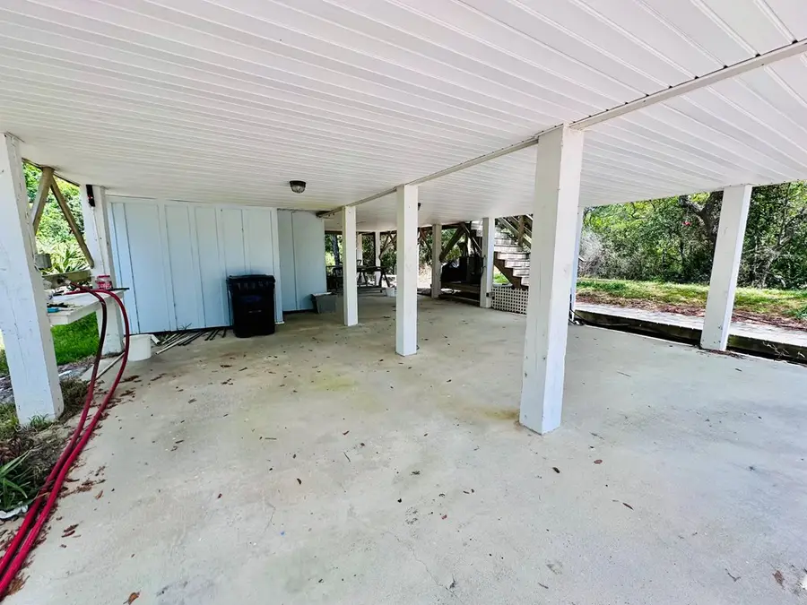 865 W Pine Ave, Saint George Island, FL 32328 - Image #3