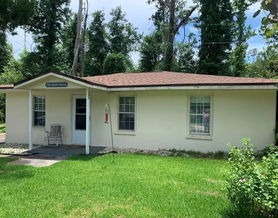 126 Arrowhead Cir, Wewahitchka, FL 32465 - Image #2