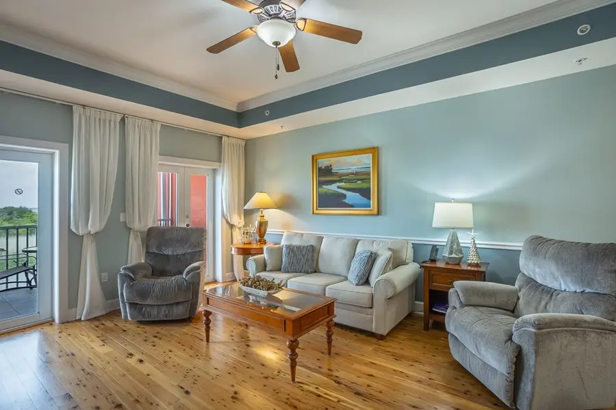 329 Water St, Apalachicola, FL 32320 - Image #3