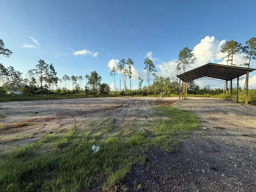 6302 Doc Whitfield Rd, Wewahitchka, FL 32465 - Image #2