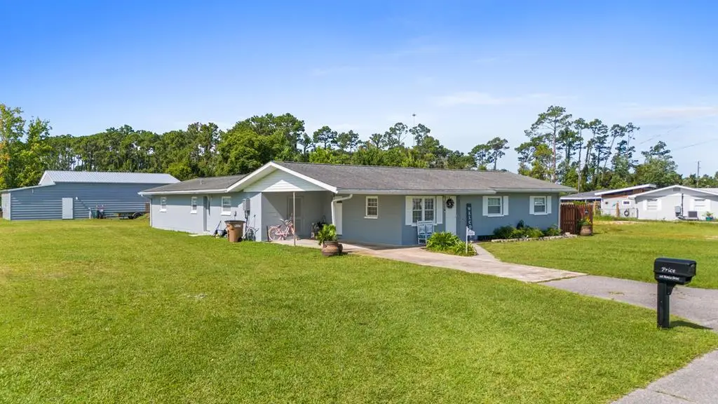 108 Monica Dr, Port Saint Joe, FL 32456 - Image #1