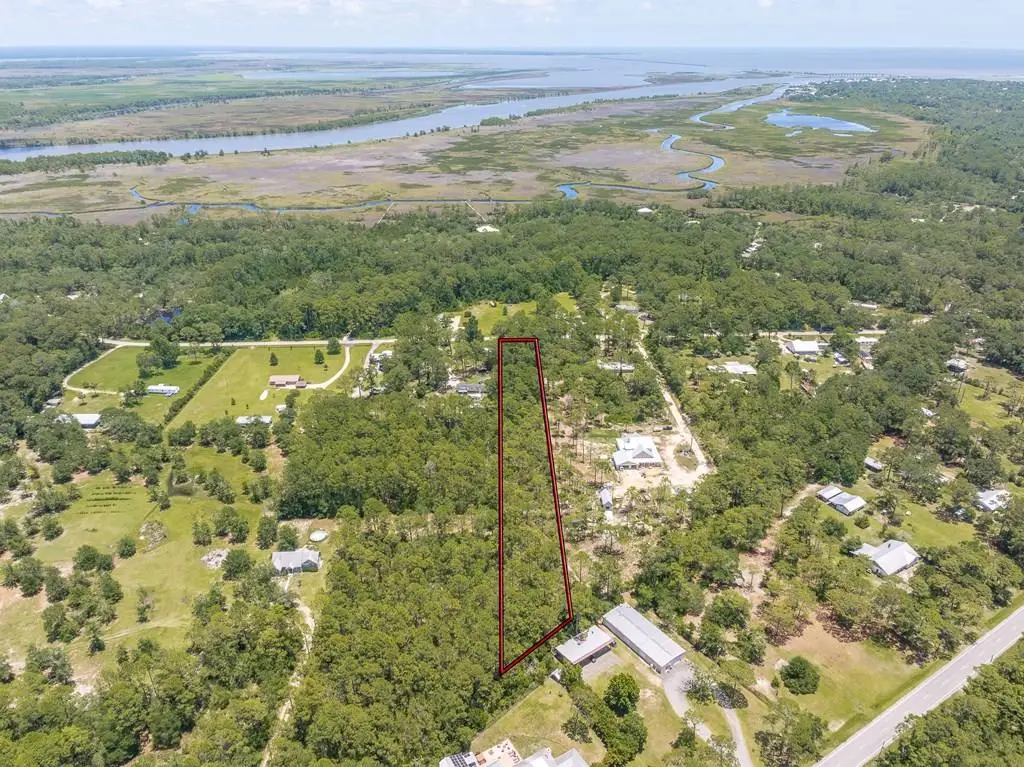 340 Bay City Rd, Apalachicola, FL 32320 - Image #1