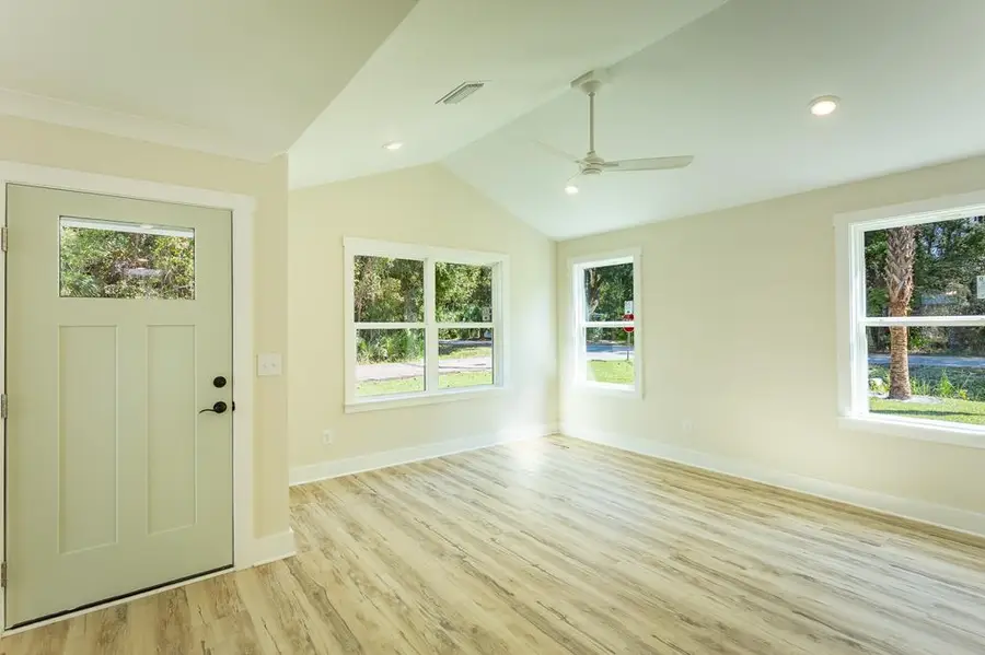 200 13th St, Apalachicola, FL 32320 - Image #2