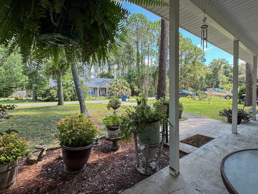 318 Earl King St, Apalachicola, FL 32320 - Image #3