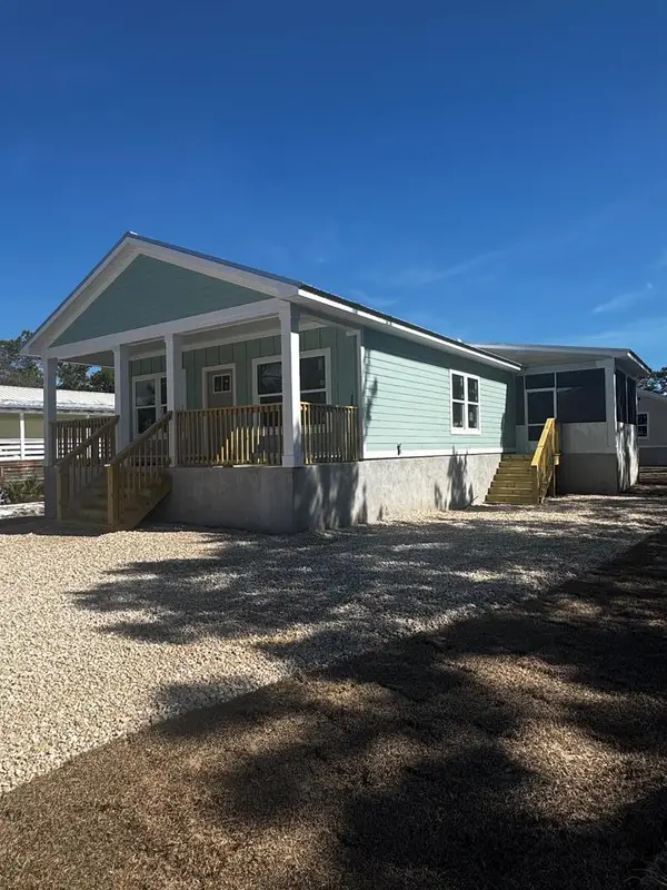 1589 Sea Breeze Way, Carrabelle, FL 32322