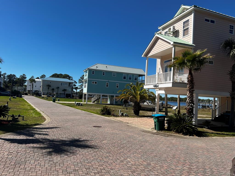 105 Anglers Harbor Ct, Carrabelle, FL 32322 - Image #3