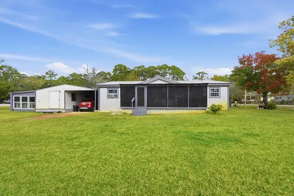 6 Bayview Dr, Apalachicola, FL 32320