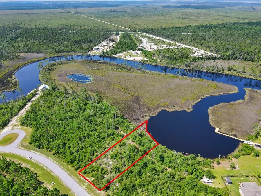 513 Wide Water Cir, Wewahitchka, FL 32465 - Image #3