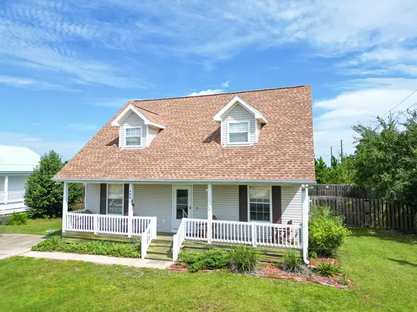 400 La Siesta Dr, Mexico Beach, FL 32456