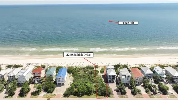 2240 Sailfish Dr, St. George Island, FL 32328