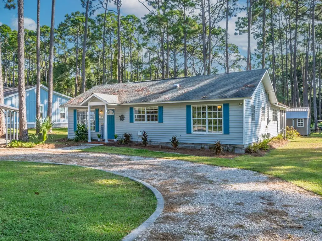 107 Infield Dr, Carrabelle, FL 32322 - Image #1