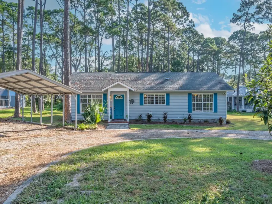 107 Infield Dr, Carrabelle, FL 32322 - Image #2