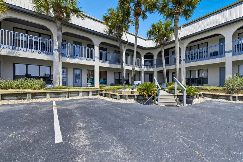 903 Nw Ave A #Unit 2, Carrabelle, FL 32322 - Image #1