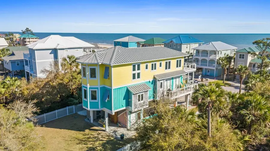 135 Griffin Ave, Port Saint Joe, FL 32456 - Image #3