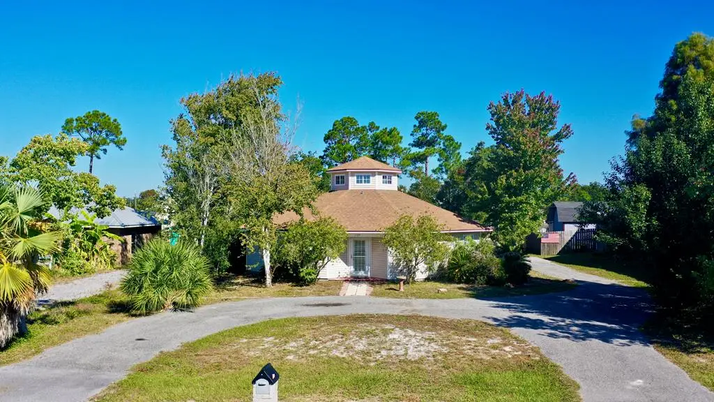 109 Hidden Ridge Rd, Port Saint Joe, FL 32456 - Image #1