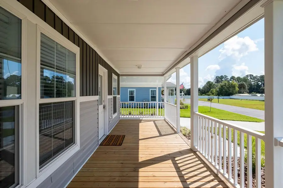 136 Meadow Ln, Wewahitchka, FL 32465 - Image #2