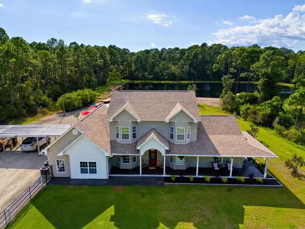 176 Jule St, Apalachicola, FL 32320