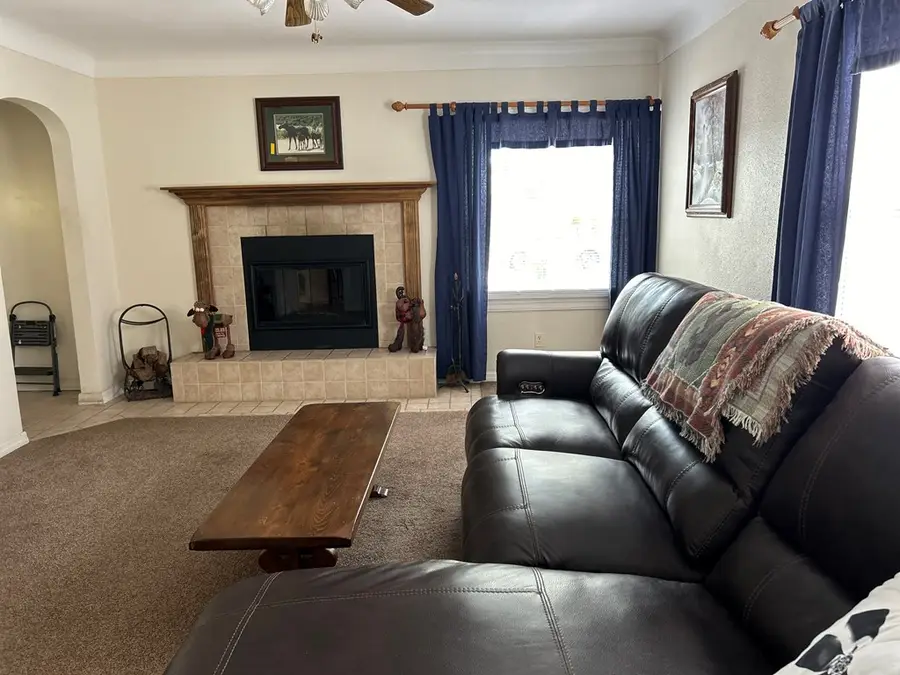 1821 34th Ave N, Saint Petersburg, FL 33713 - Image #3