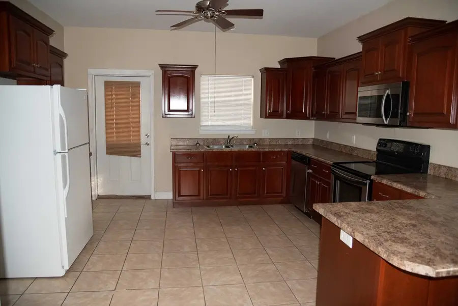 108 Abby Dr, Wewahitchka, FL 32465 - Image #3