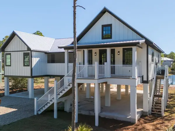 125 Lightning Bug Ln, St. Teresa, FL 32358