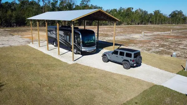 109 Kiera Ct, Wewahitchka, FL 32465