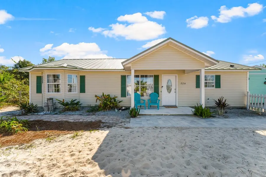 224 Desoto St, Port Saint Joe, FL 32456 - Image #2