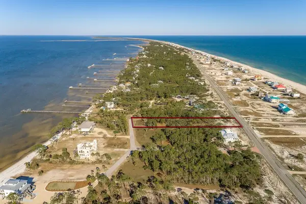 1147 Russell Way, St. George Island, FL 32328